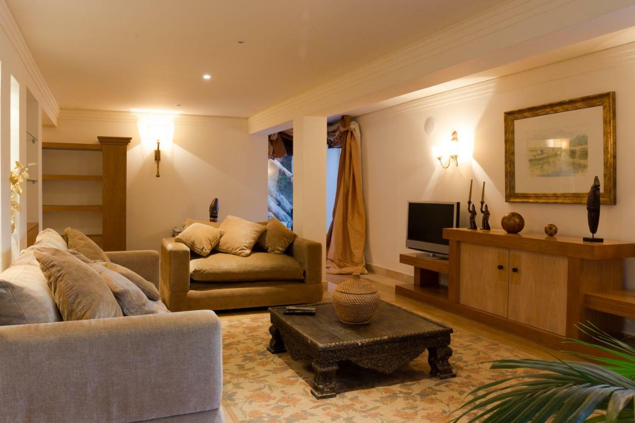 Apartamento Com Piscina Cruz Quebrada Екстер'єр фото