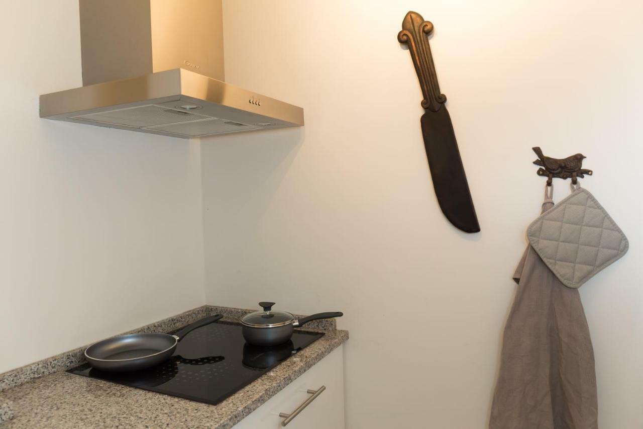 Apartamento Com Piscina Cruz Quebrada Екстер'єр фото